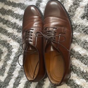 Brown men shoes